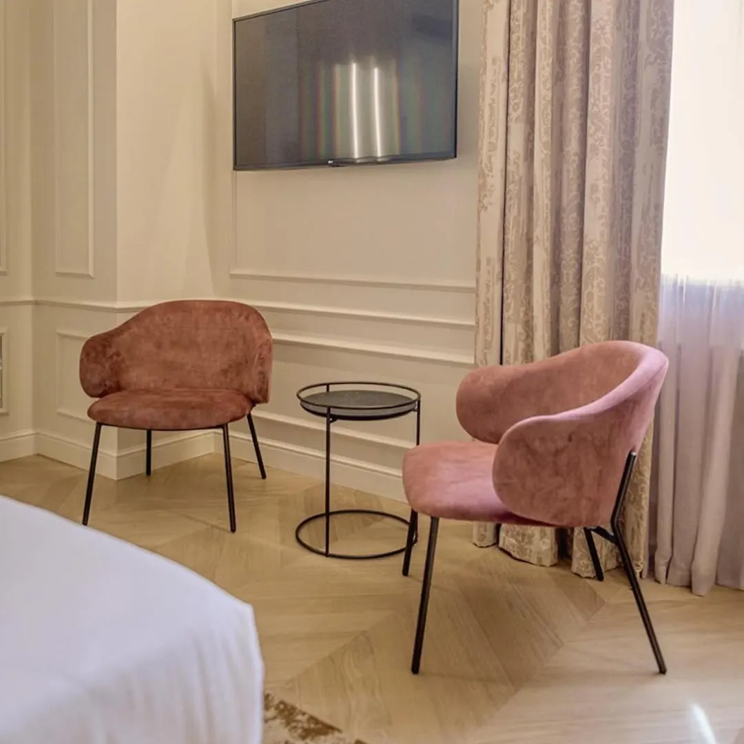 The Heaven Wood Hotel Near Delhi Airport New Delhi