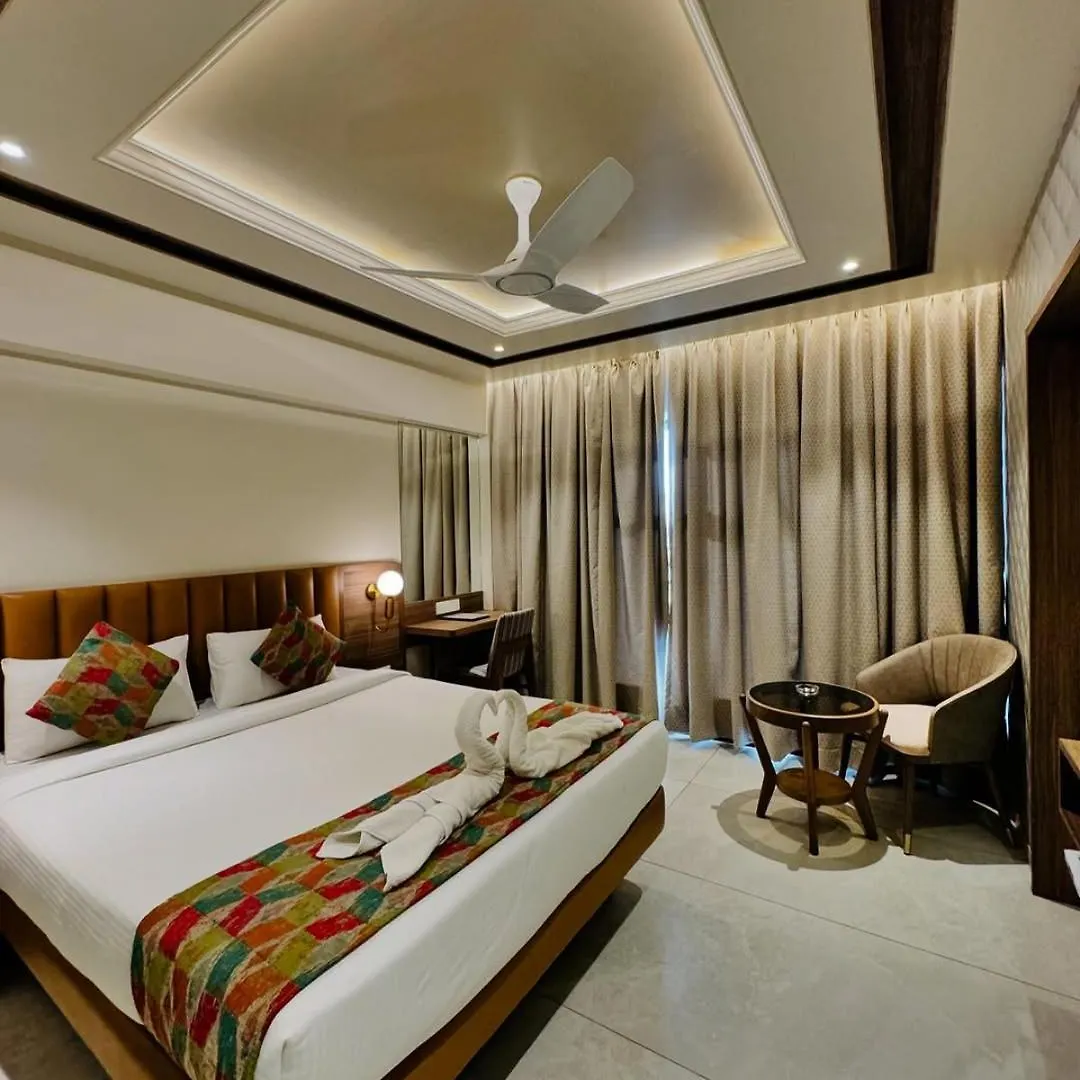 ****  The Heaven Wood Hotel Near Delhi Airport New Delhi India