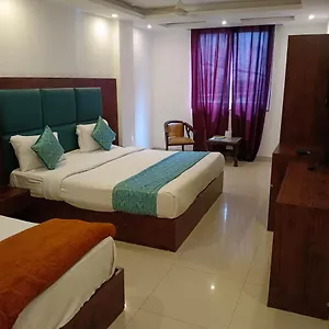 4* Hotel The Tark Near Igi Airport Delhi